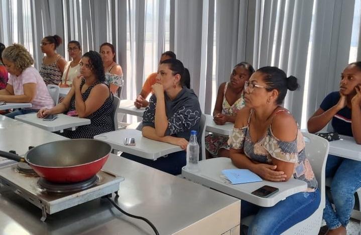 Serra oferece 160 vagas gratuitas em cursos de qualificação