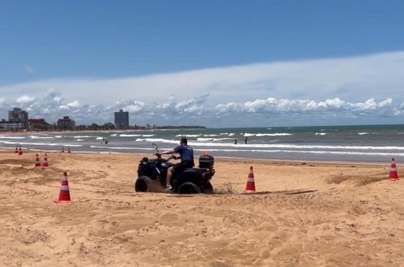 Agentes da Guarda Civil Municipal recebem capacitação para utilizar quadriciclos em praias