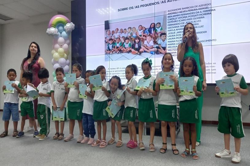 Crianças do CMEI Mônica lançam livros sobre inclusão e Educação Especial