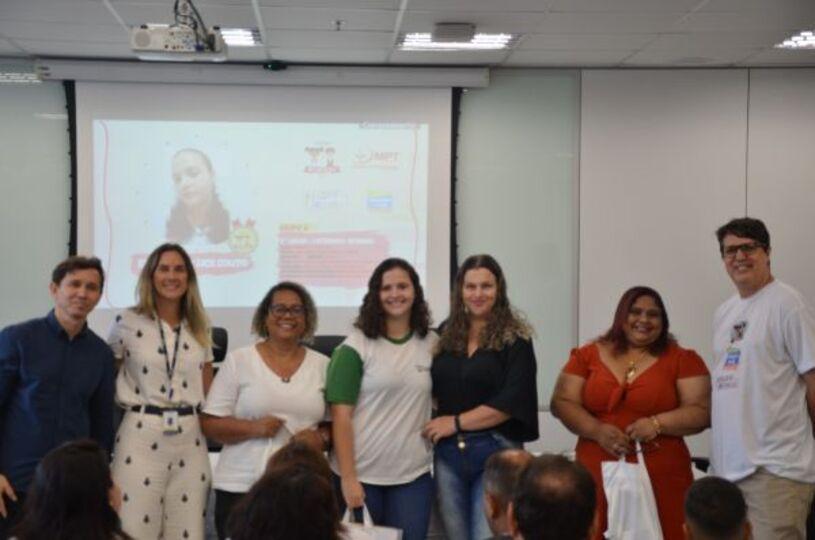 Estudantes da rede municipal da Serra recebem prêmio sobre segurança e de saúde nas escolas