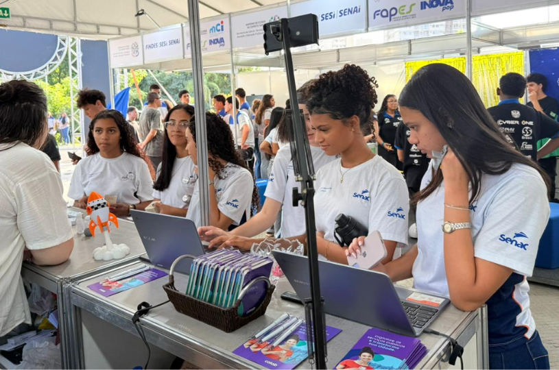 Prefeitura da Serra leva tecnologia, games e experiências interativas para o Conexão Ciências