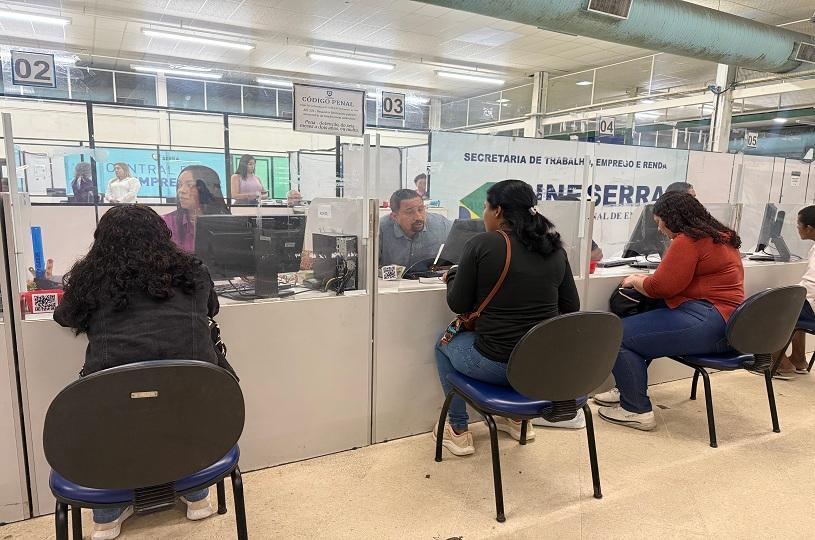 Agosto Lilás: Serra fortalece autonomia feminina com oportunidades de emprego