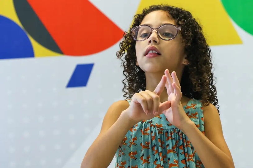 Serra promove primeiro Seminário de Educação de Surdos